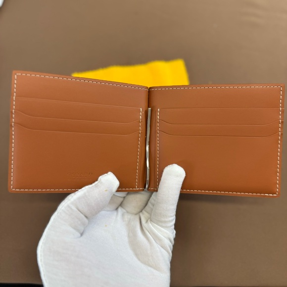 Wallet - Picture 4 of 8